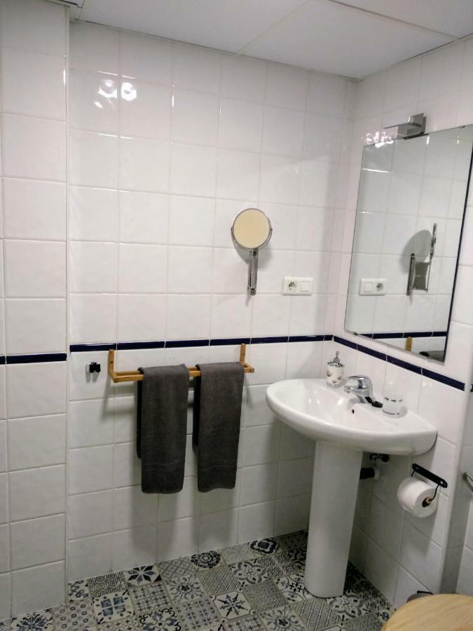 Cozy & Bright Apartment Малага Экстерьер фото